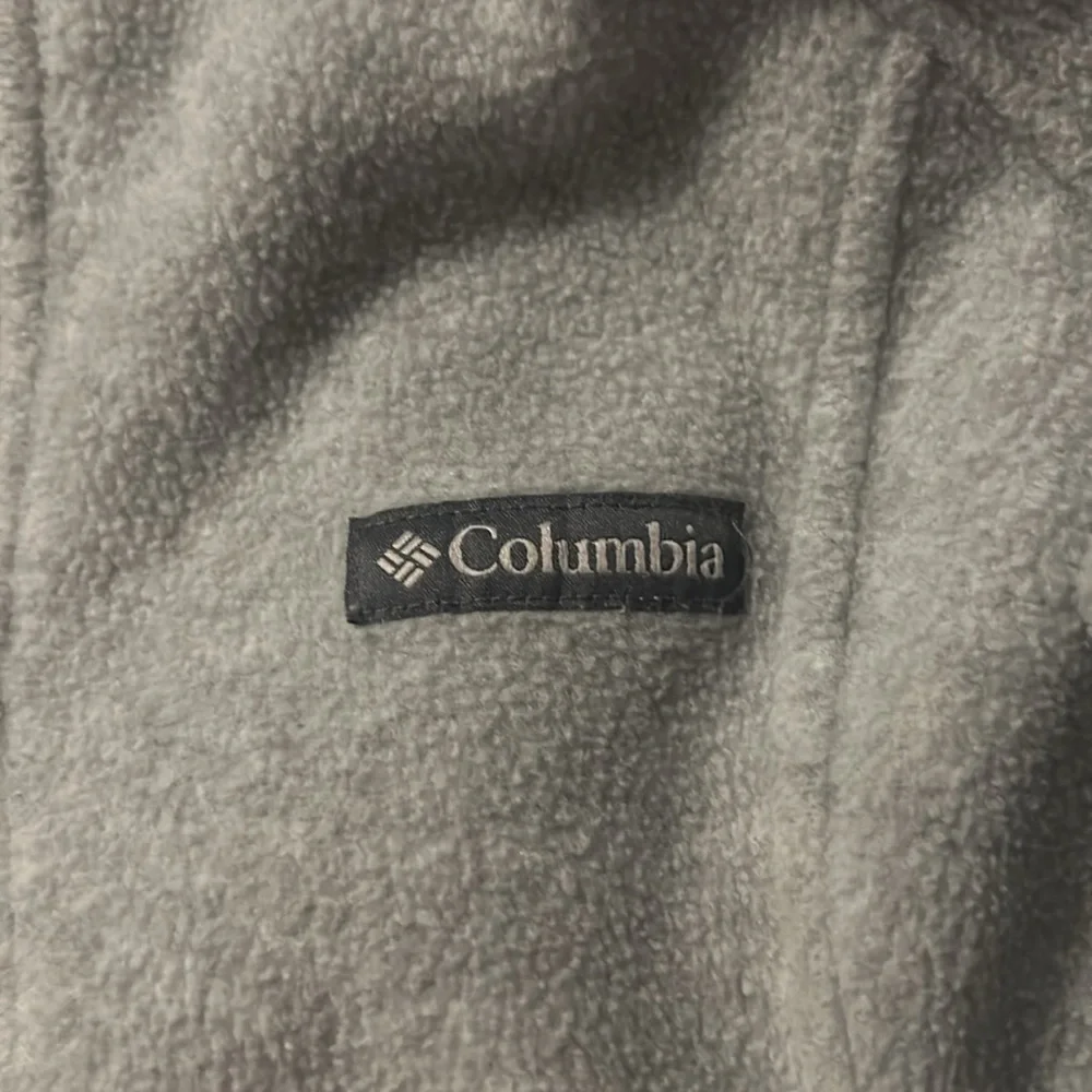 Size small! Never worn!! - Picture 2 of 3